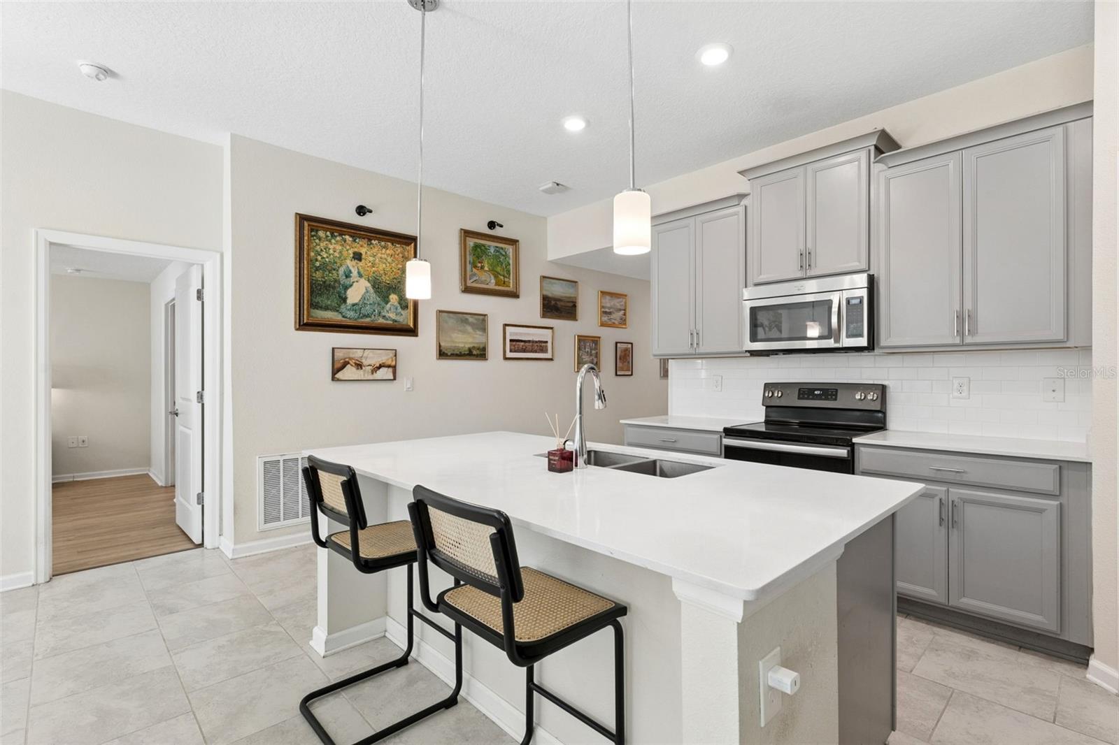 4810 Magnetite Loop Property Photo 4