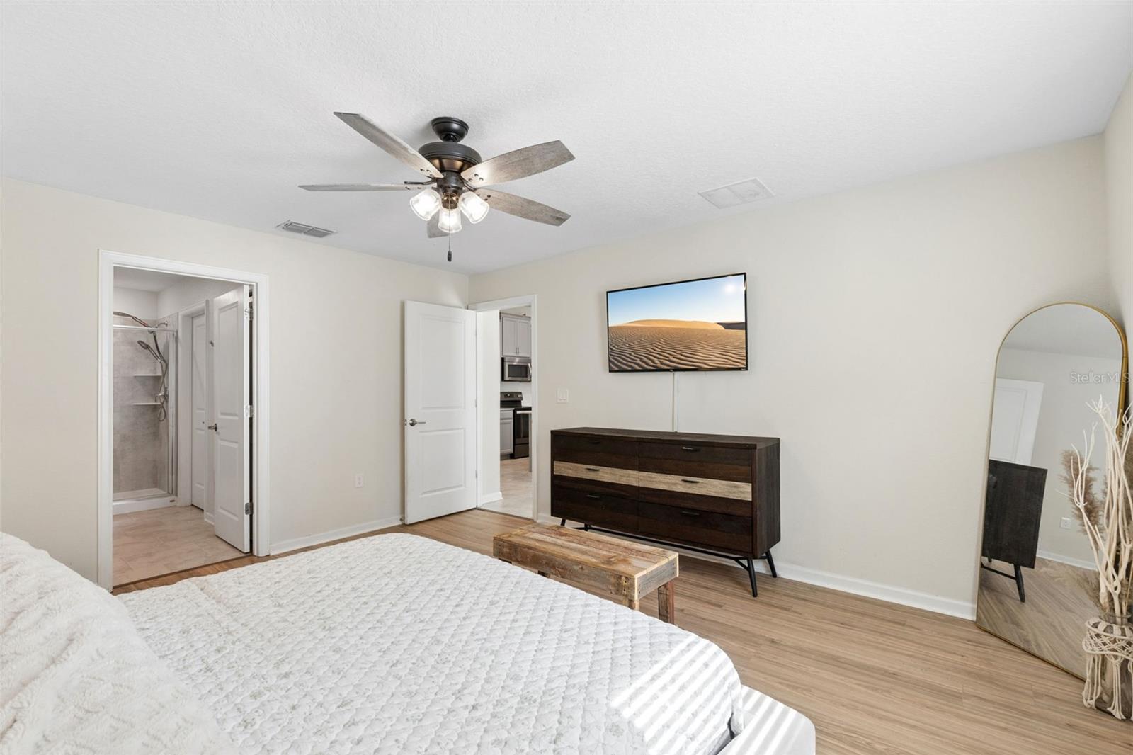 4810 Magnetite Loop Property Photo 10