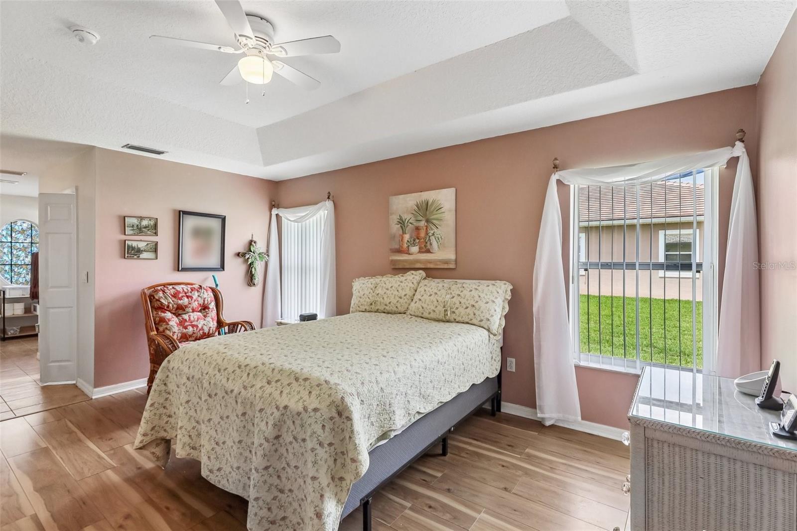 60 Woodbury Dr Property Photo 15