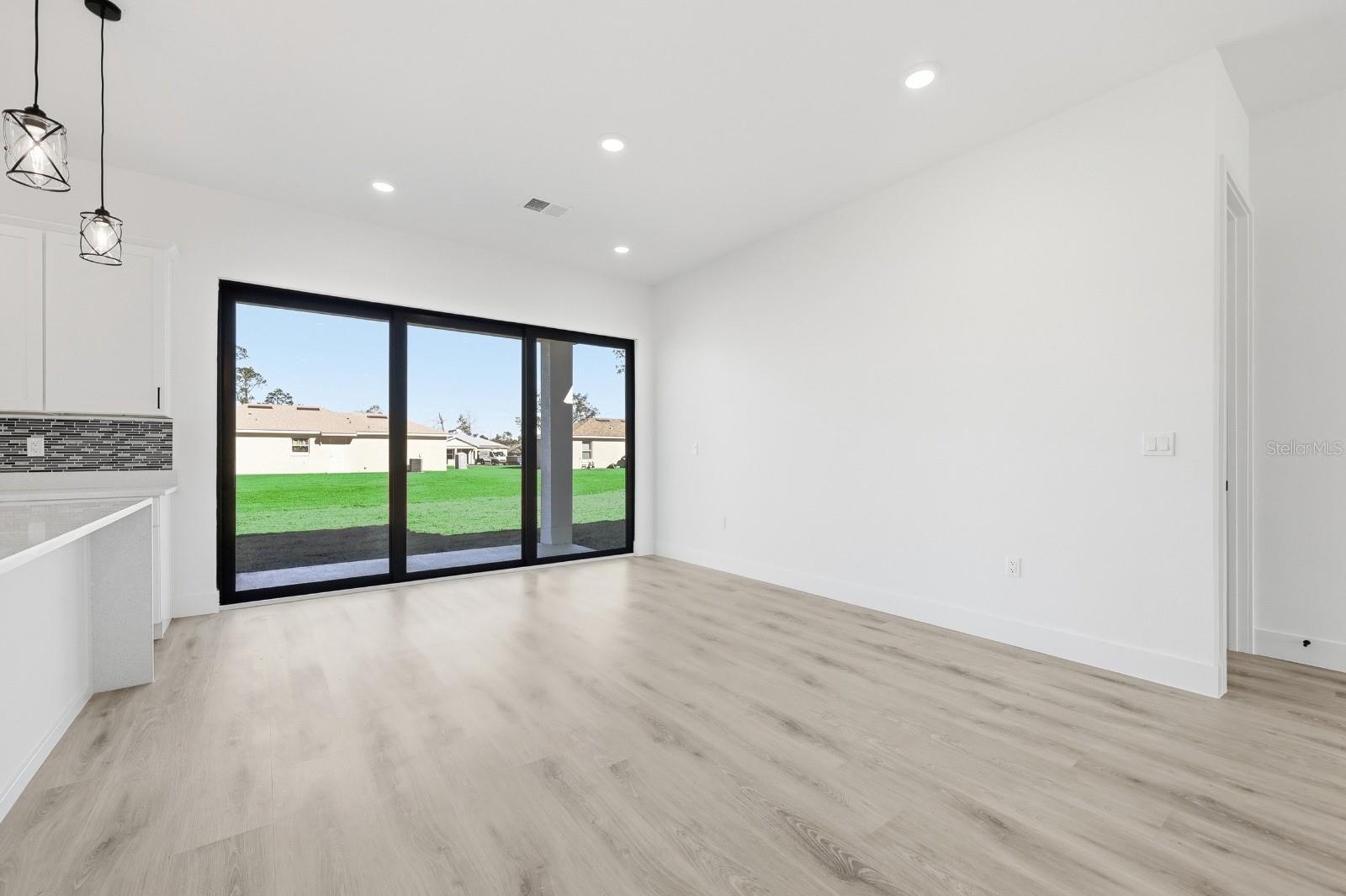 2376 Sw 168th Loop Property Photo 14