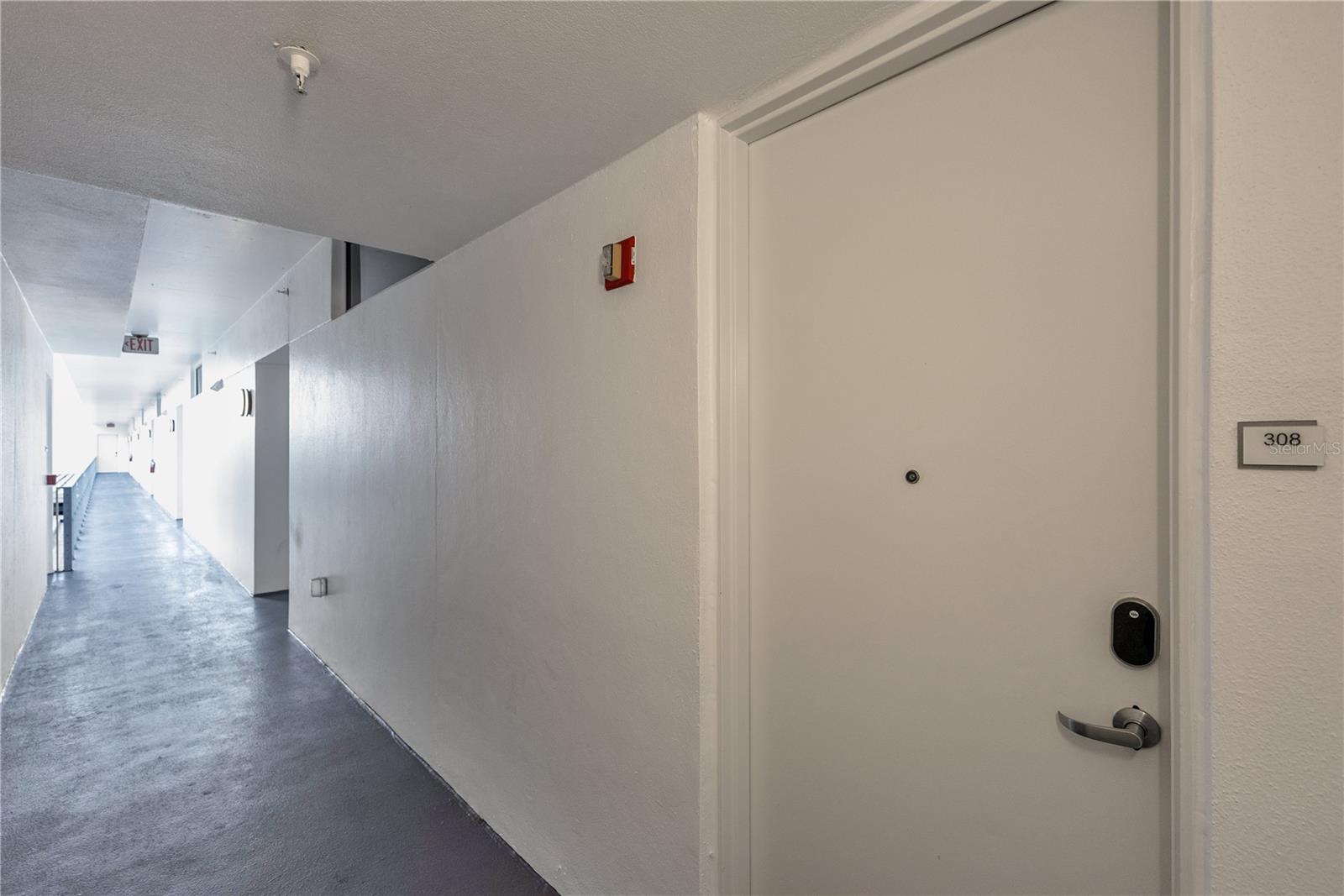 525 E Jackson St #308 Property Photo 6