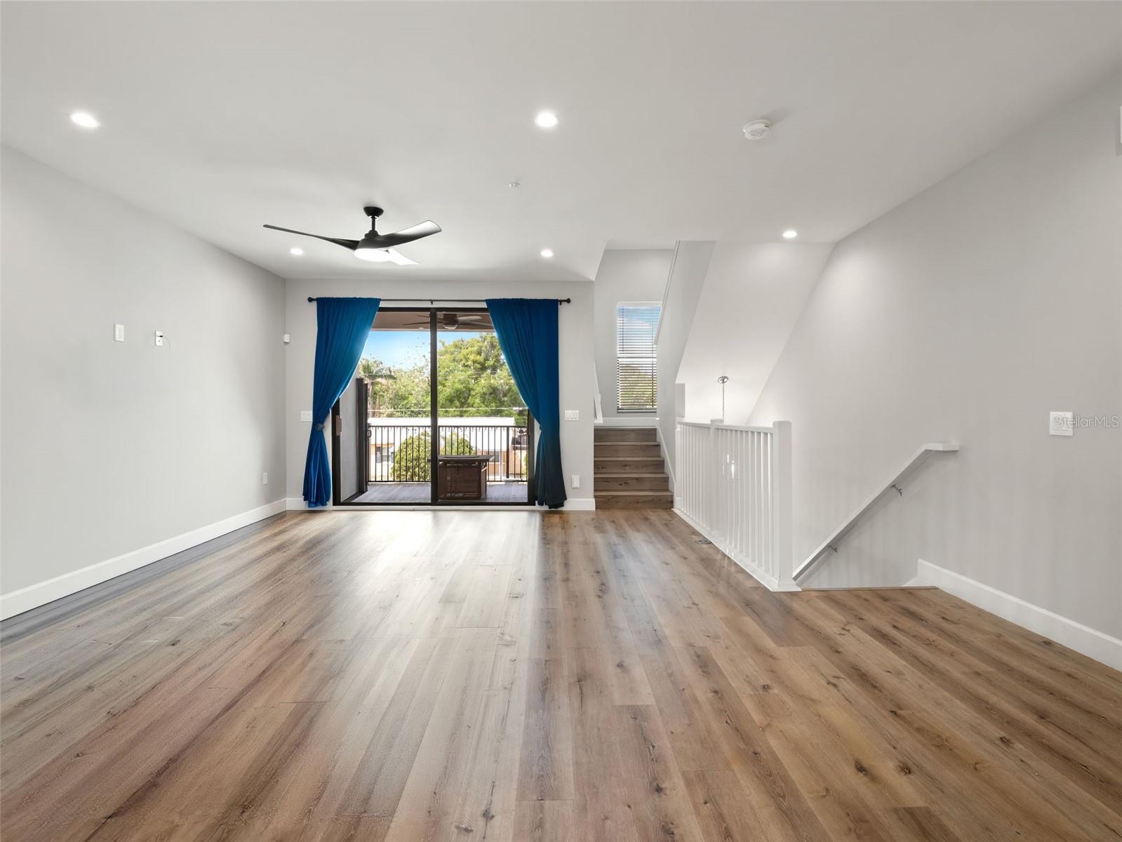 1250 Formosa Ave Property Photo 12