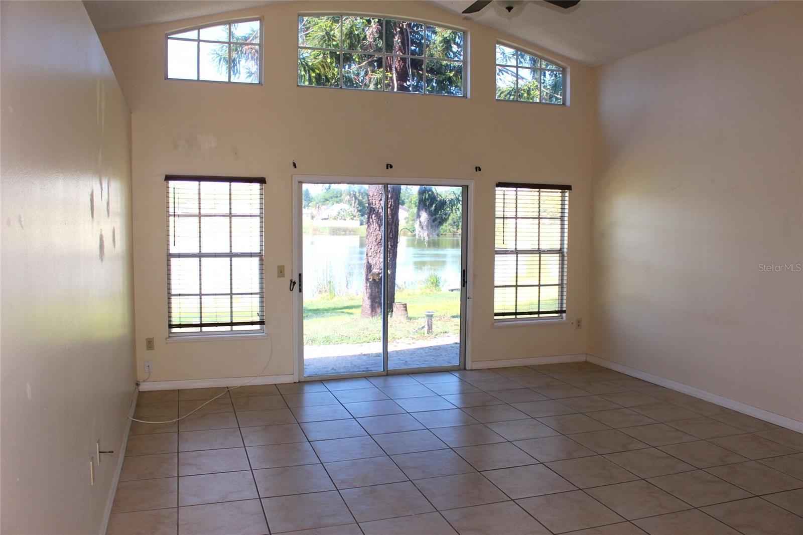 3036 Dellcrest Pl Property Photo 5
