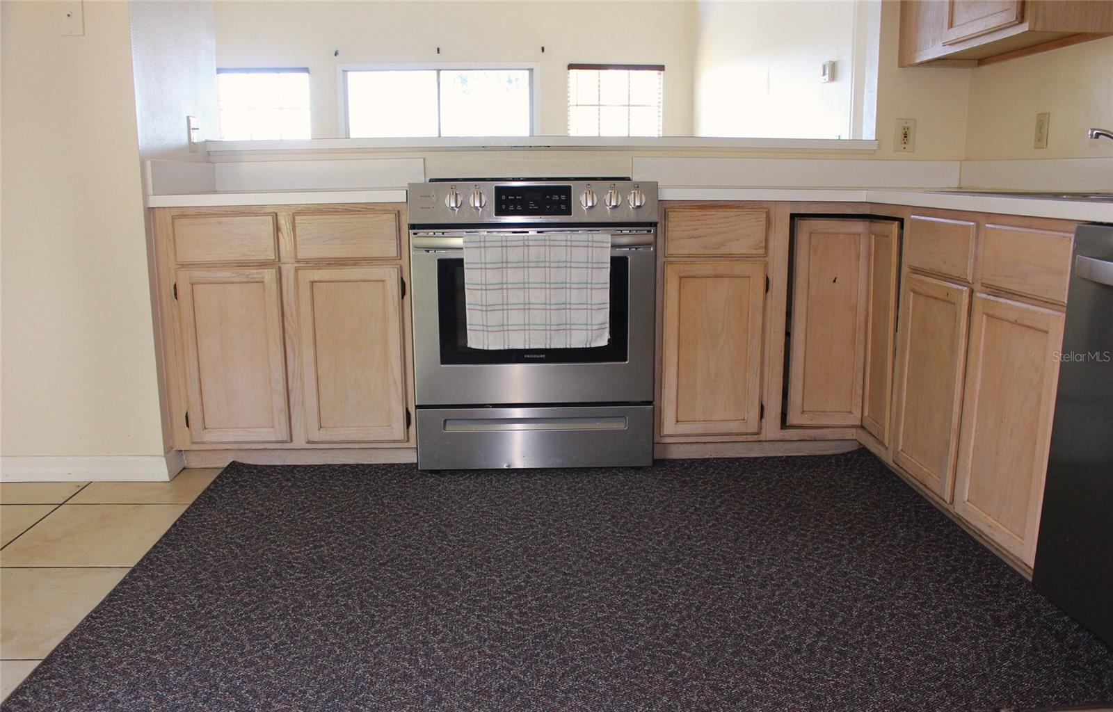 3036 Dellcrest Pl Property Photo 7