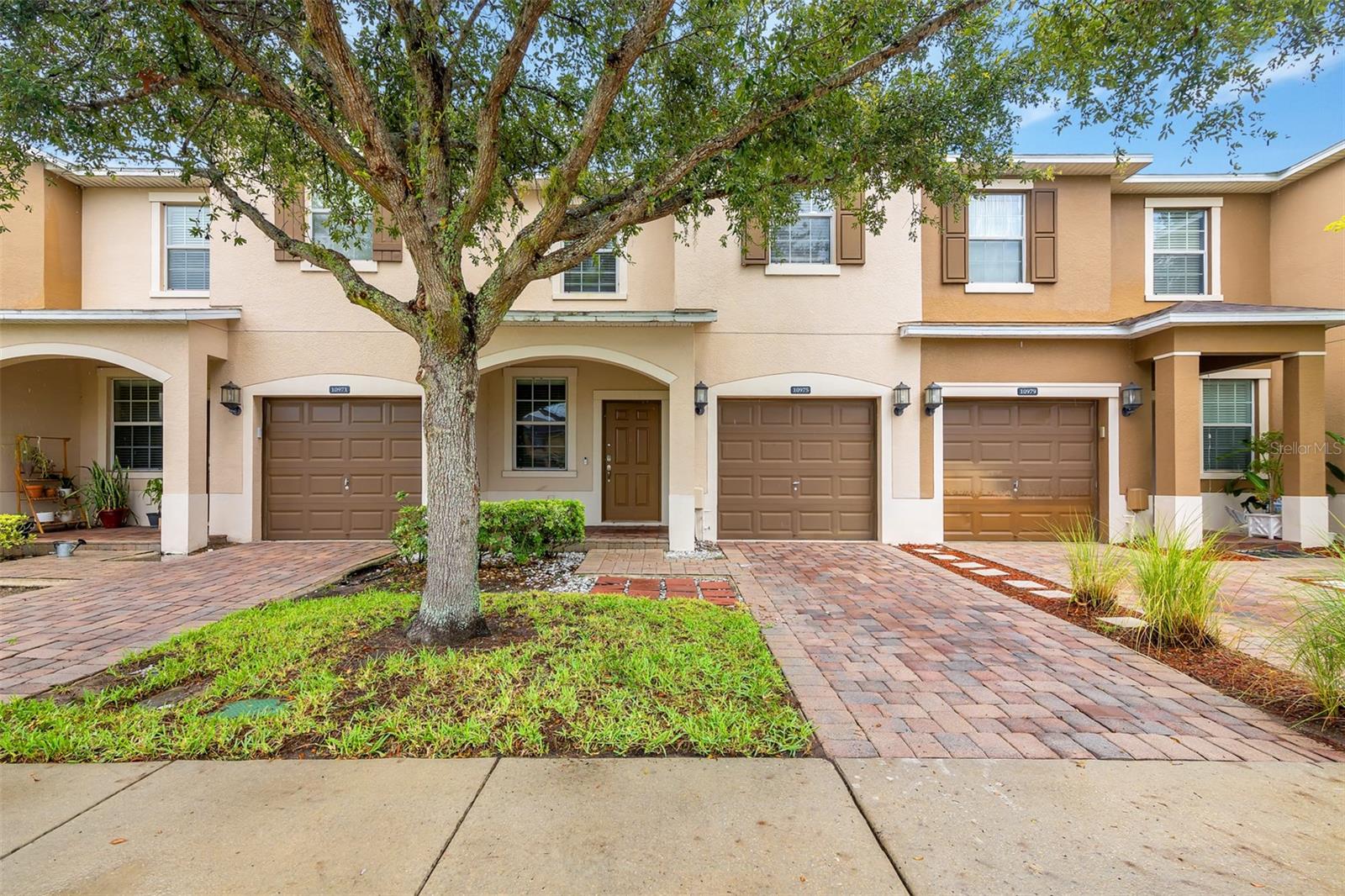 10975 Savannah Landing Cir Property Photo 4