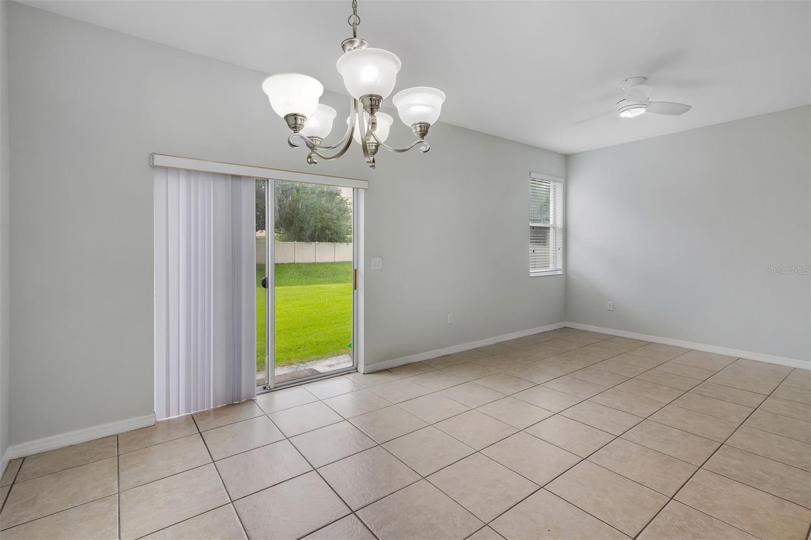 10975 Savannah Landing Cir Property Photo 11