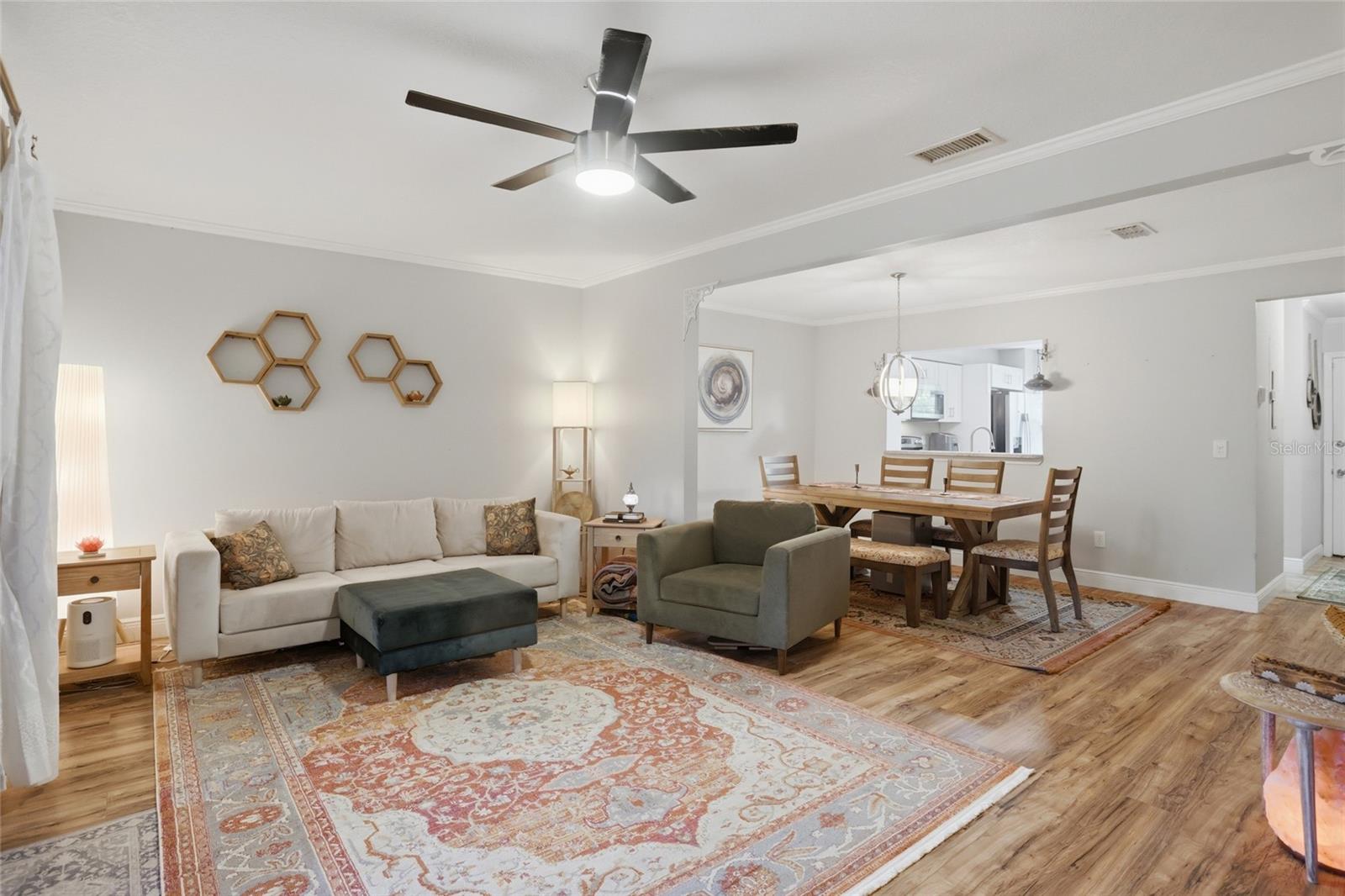 504 Green Spring Cir Property Photo 16