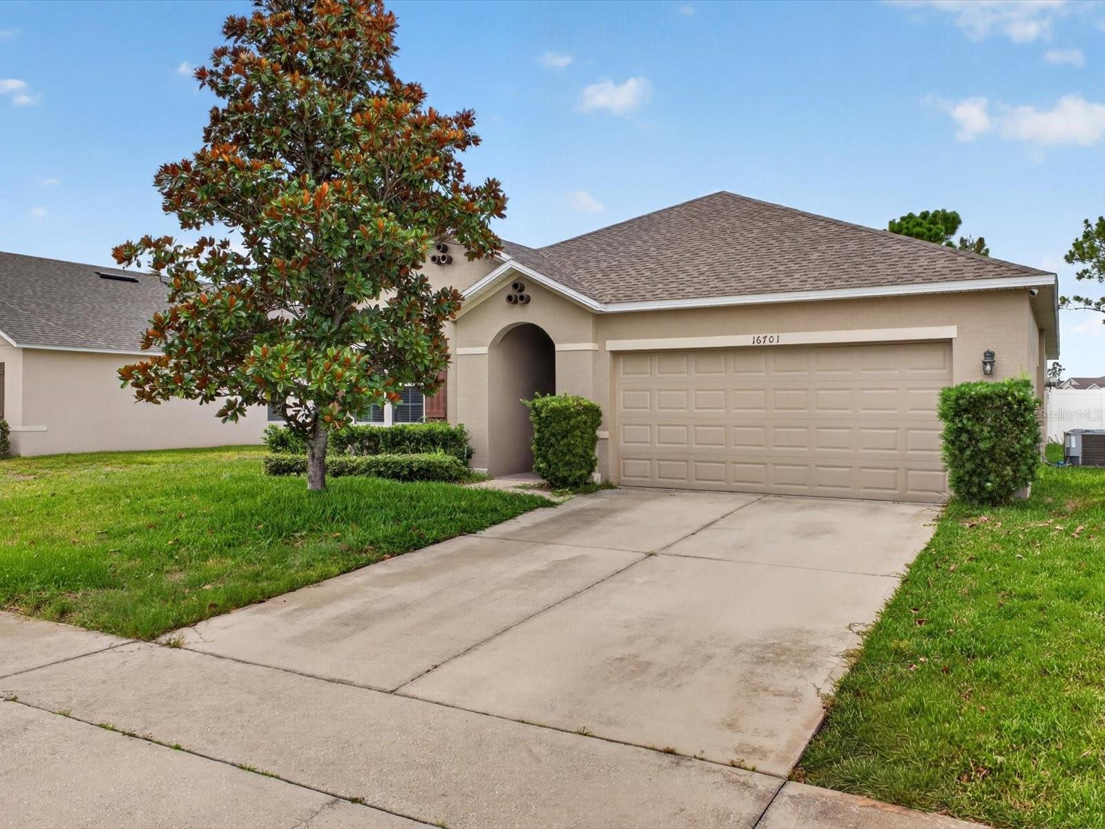 16701 BROADFORD LN Property Photo 1