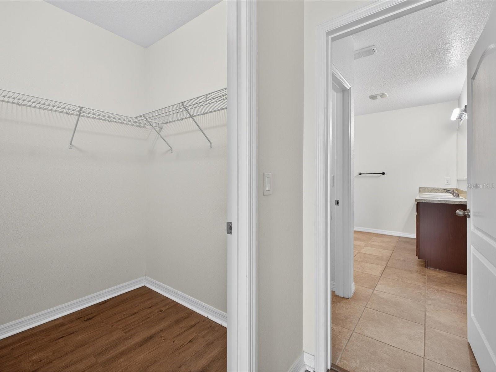 16701 Broadford Ln Property Photo 17