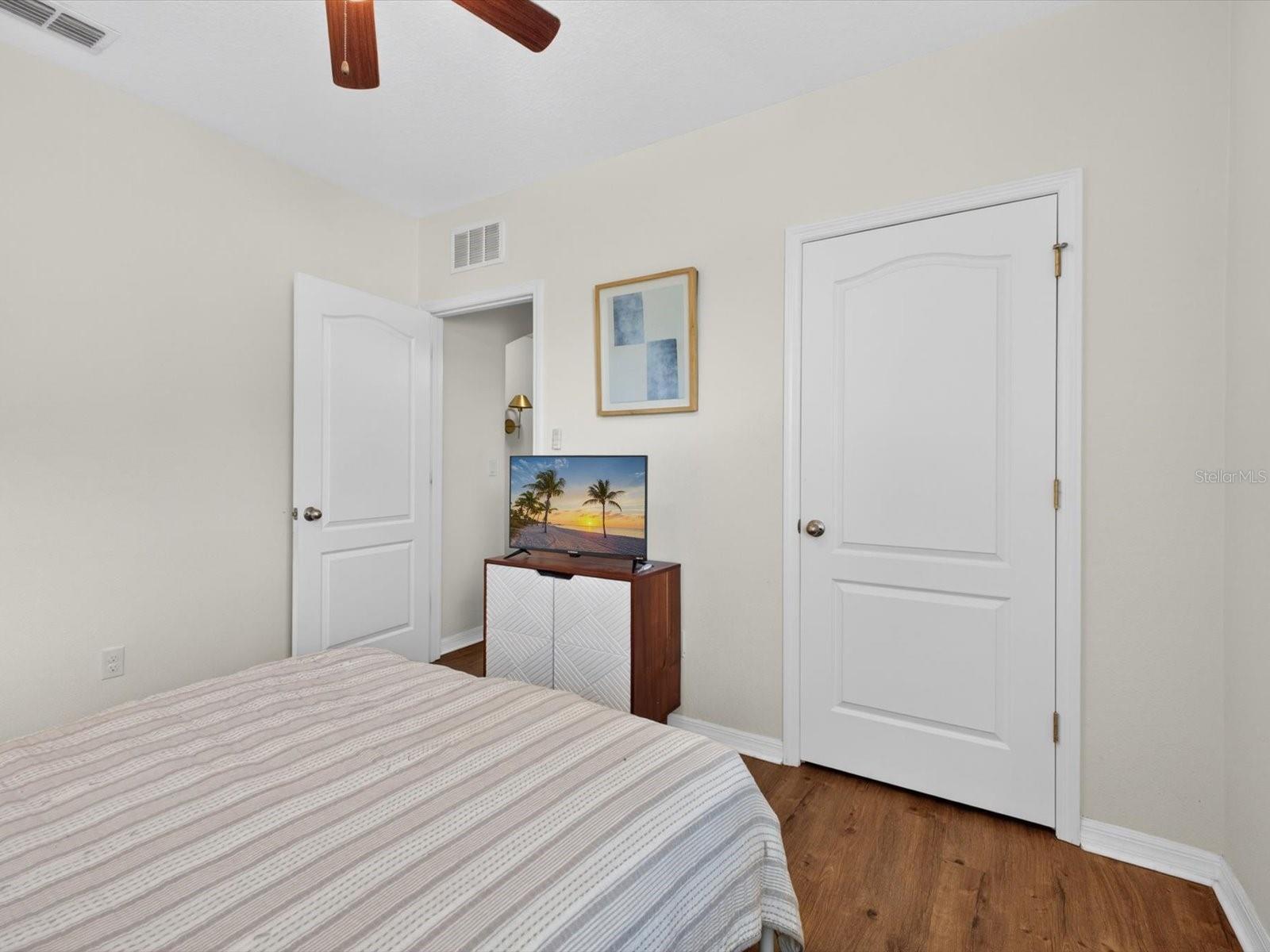 16701 Broadford Ln Property Photo 22