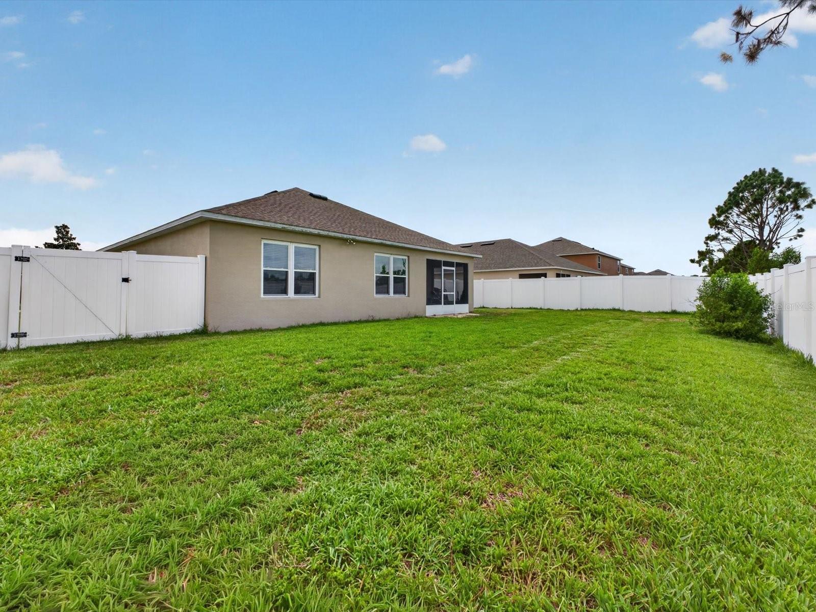 16701 Broadford Ln Property Photo 28