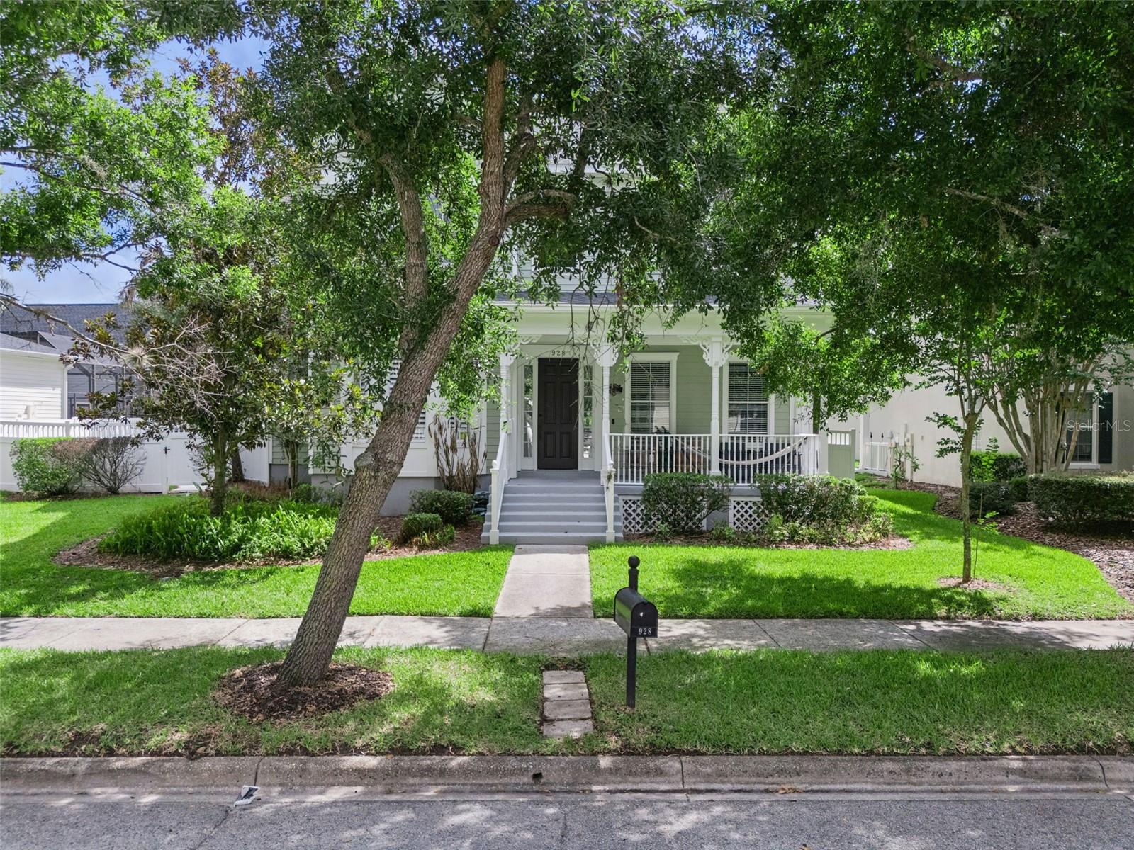 928 Jasmine St Property Photo 6