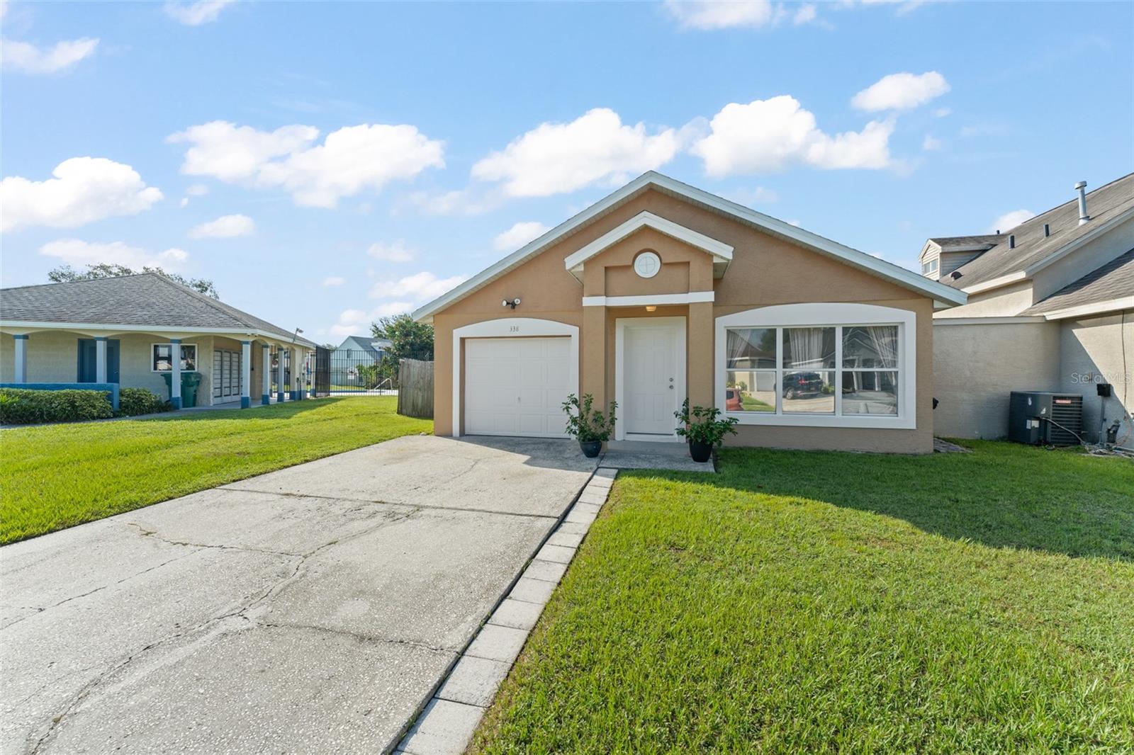 338 Windford Ct Property Photo 1