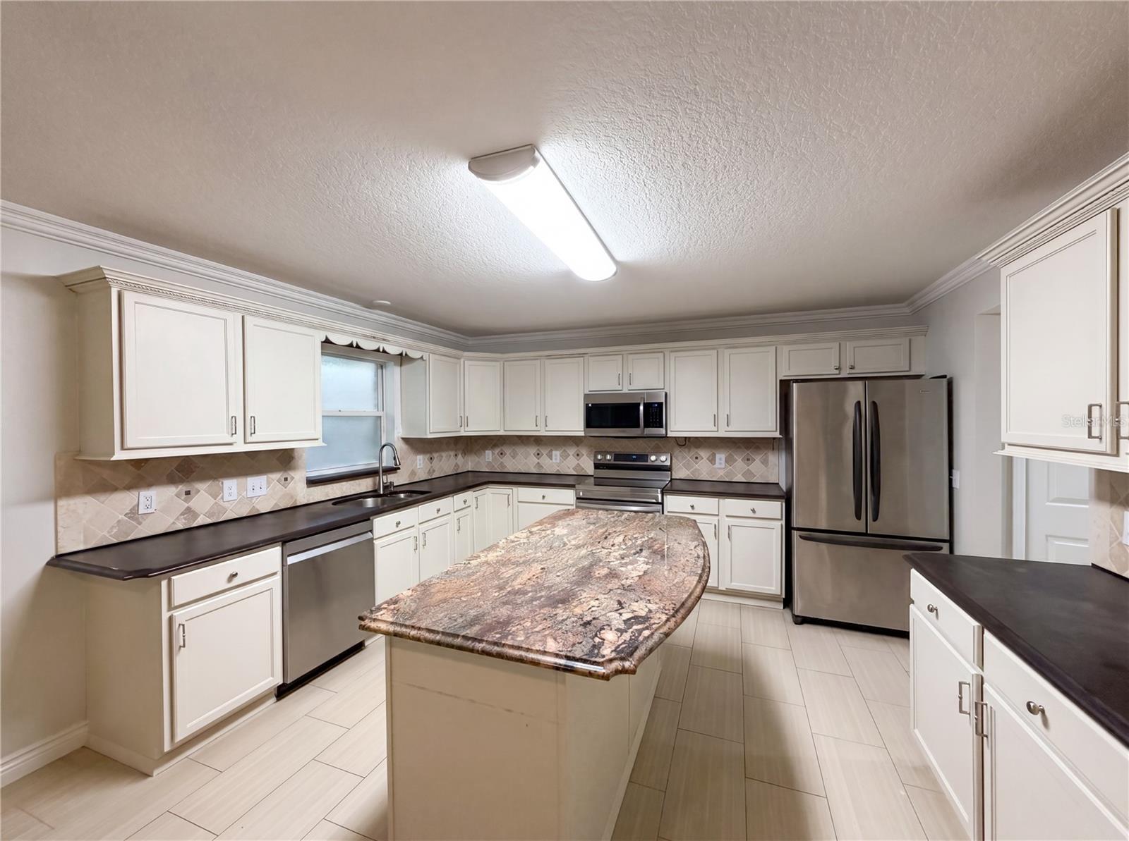3312 White Blossom Ln Property Photo 2