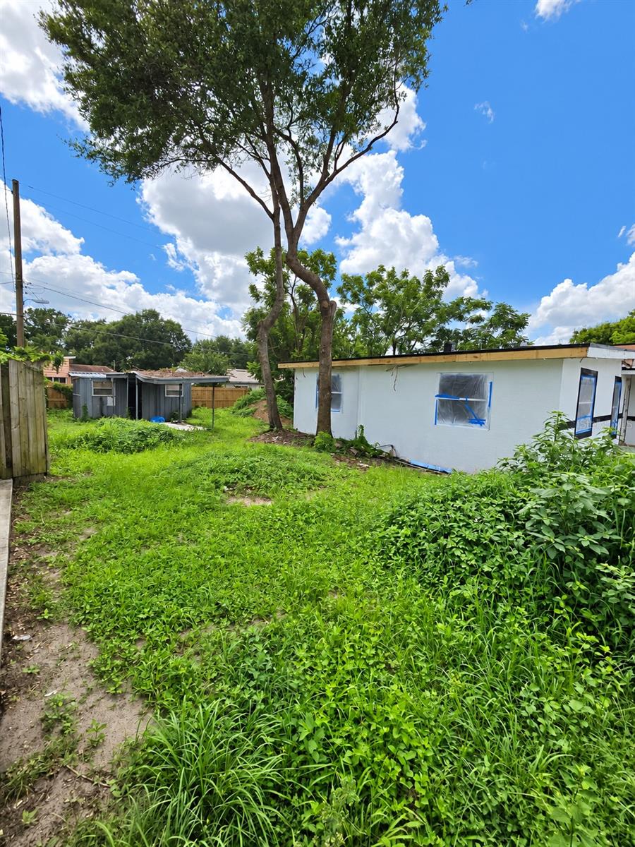1024 W Fairbanks Ave Property Photo 4
