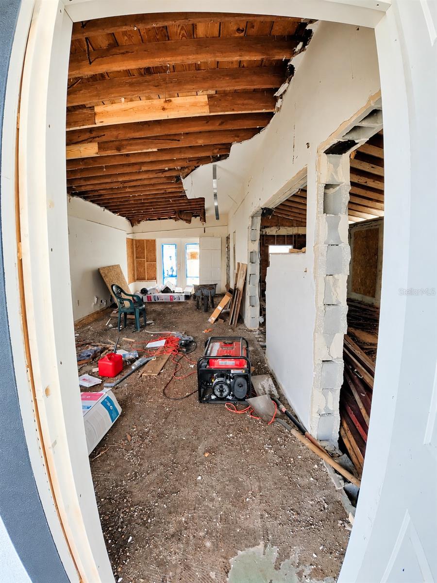 1024 W Fairbanks Ave Property Photo 6