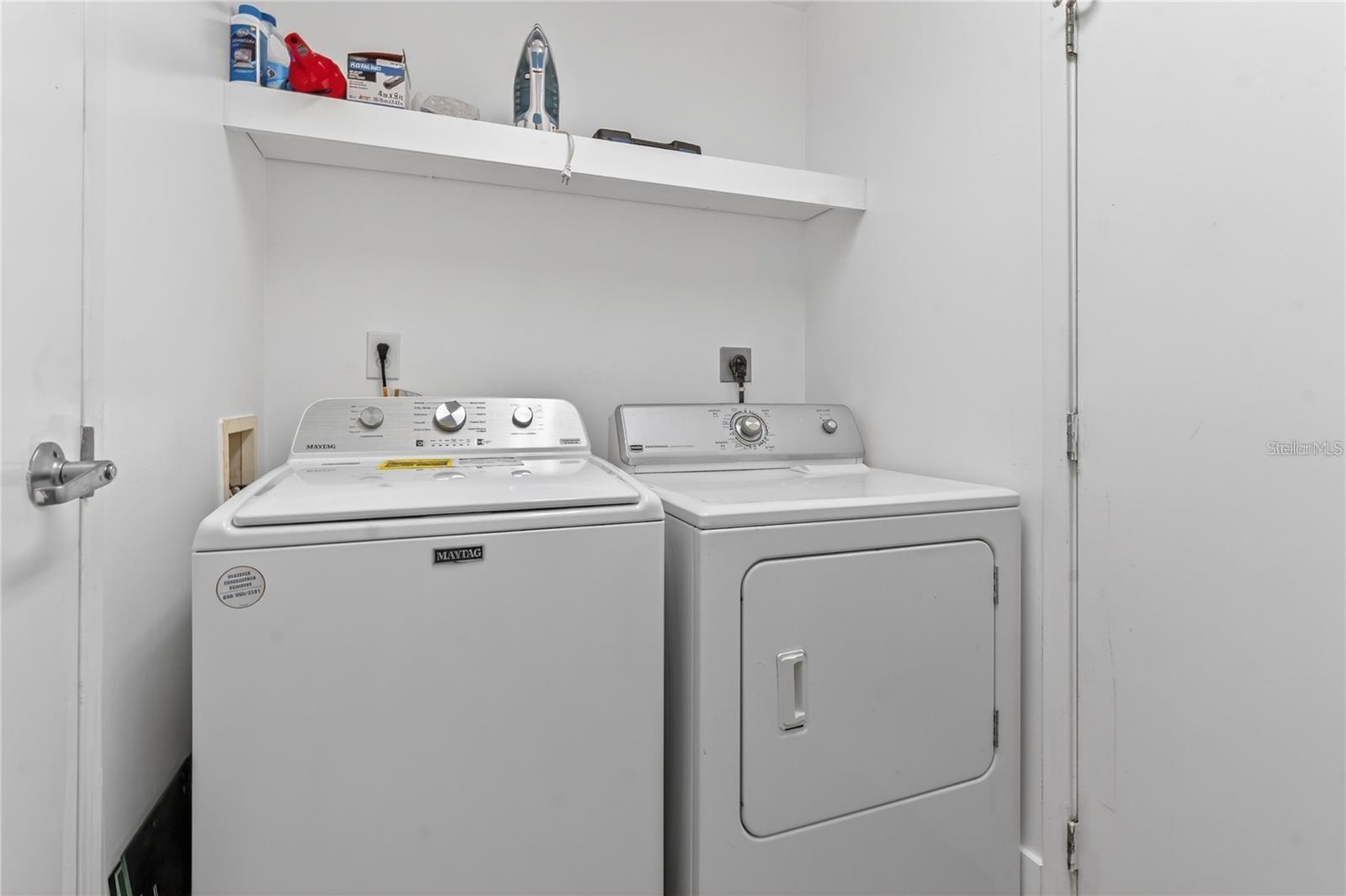 525 E Jackson St #403 Property Photo 40