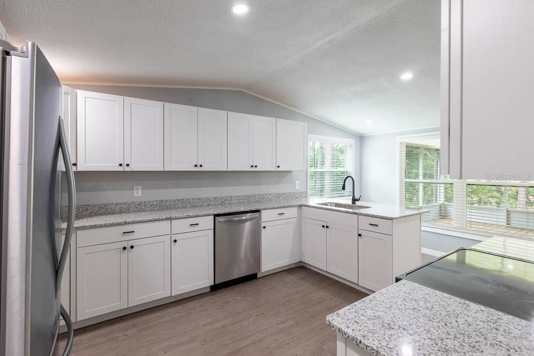 44645 Twilight Trl Property Photo 24