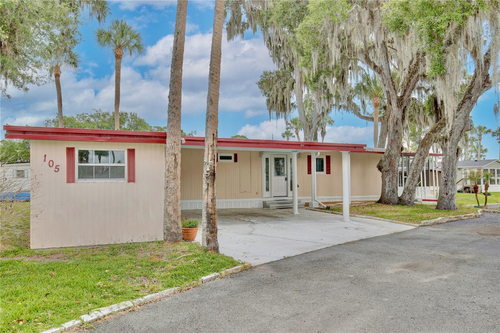 105 CANAL VW Property Photo 1