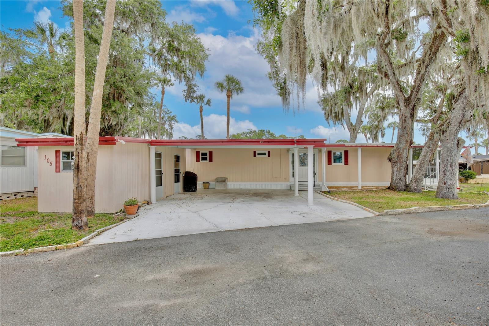 105 Canal Vw Property Photo 2