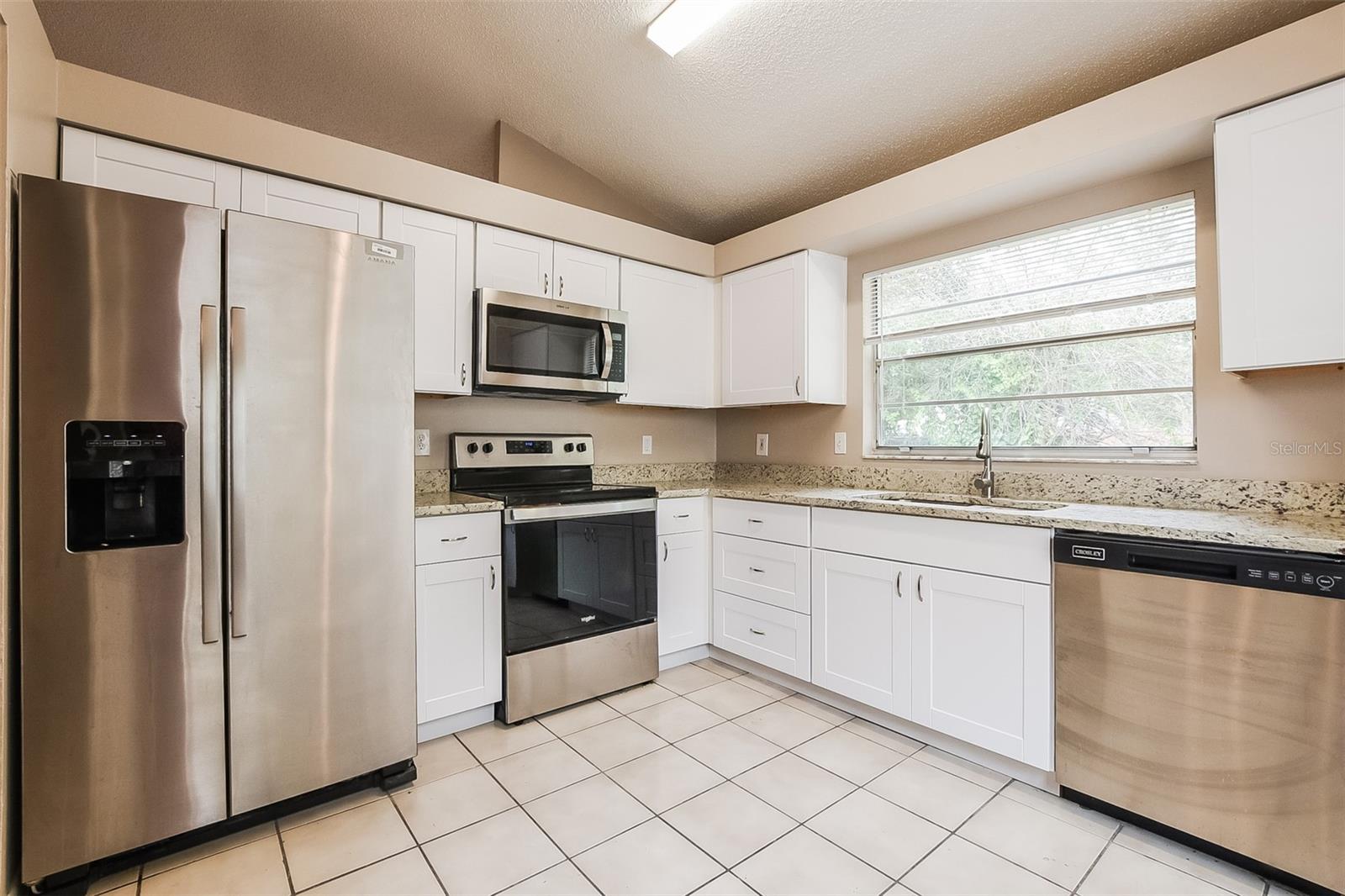 337 Mantis Loop Property Photo 7