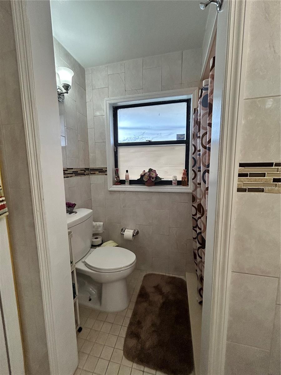 1448 E Normandy Property Photo 19