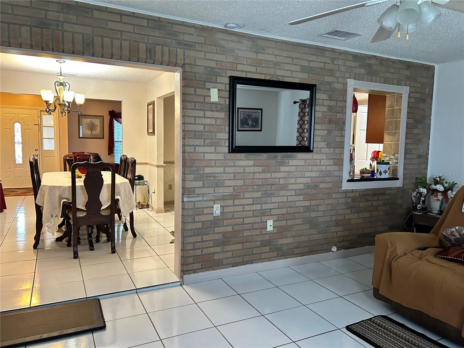 1448 E Normandy Property Photo 22