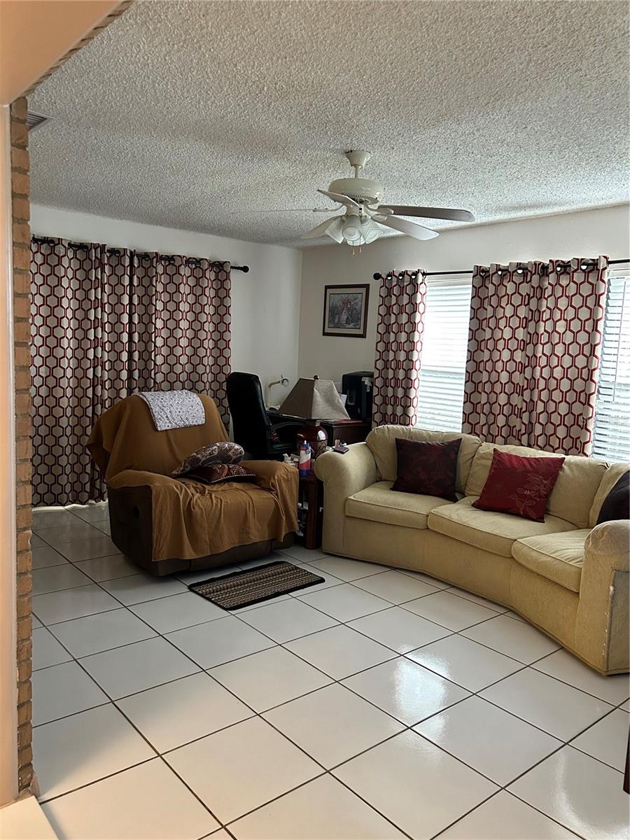 1448 E Normandy Property Photo 24