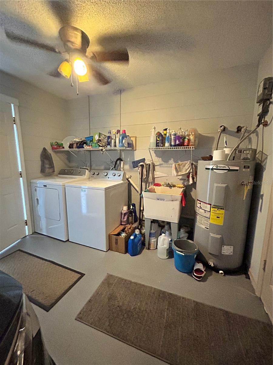 1448 E Normandy Property Photo 28