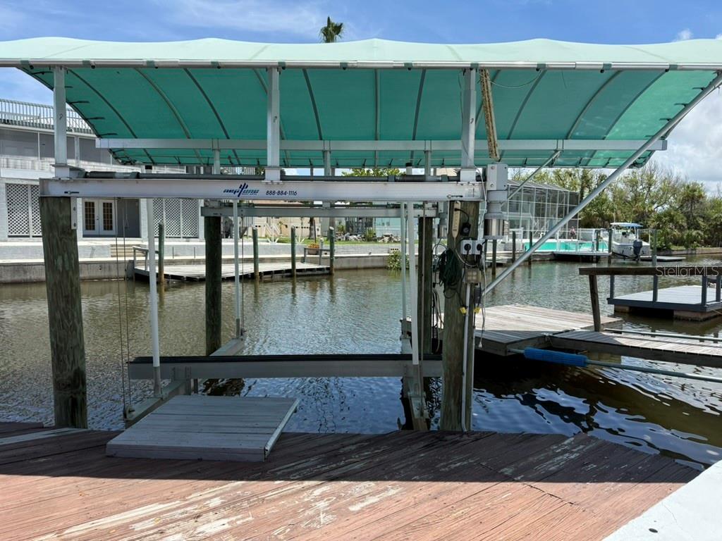 7637 Hatteras Dr Property Photo 7