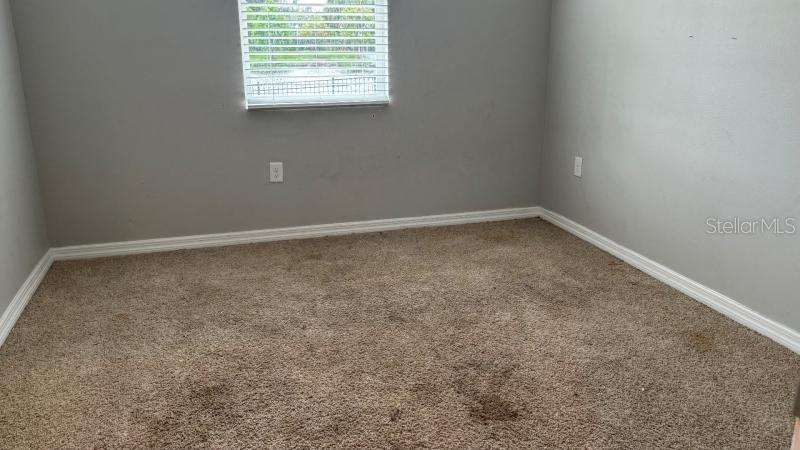 16453 Woodside Gln Property Photo 5