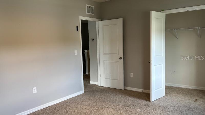 16453 Woodside Gln Property Photo 6
