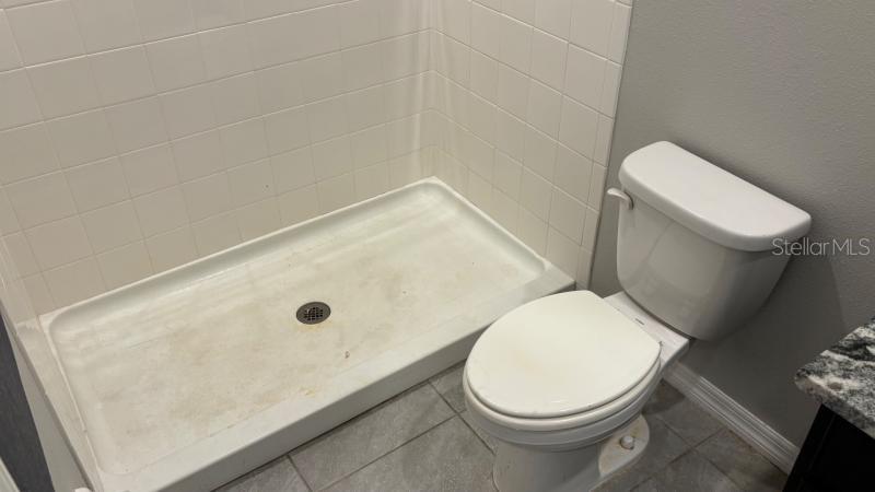 16453 Woodside Gln Property Photo 8