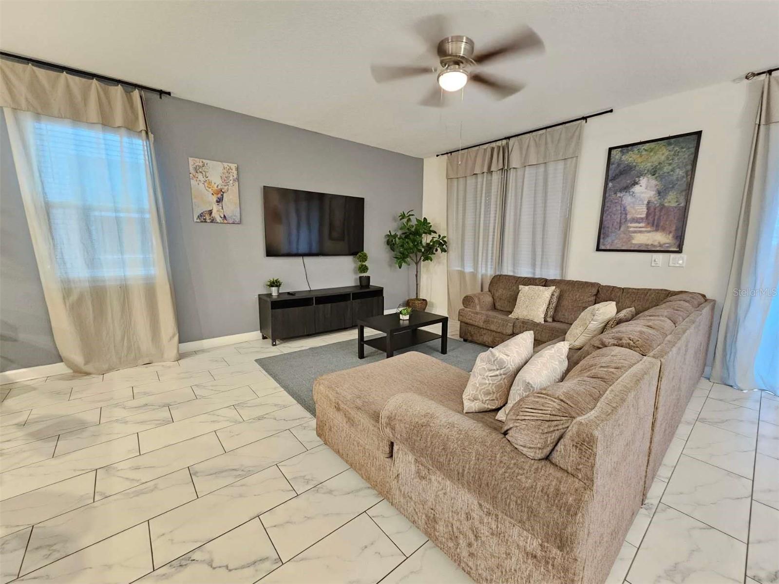 1241 Challenge Dr Property Photo 8