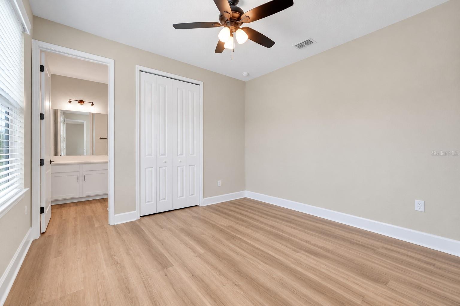 10169 Spring Lake Dr Property Photo 22