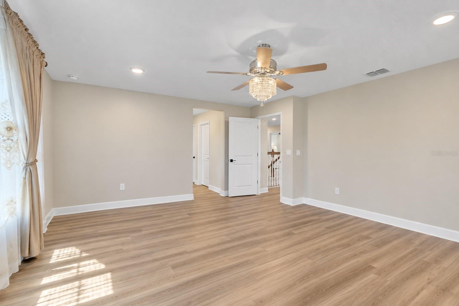 10169 Spring Lake Dr Property Photo 27