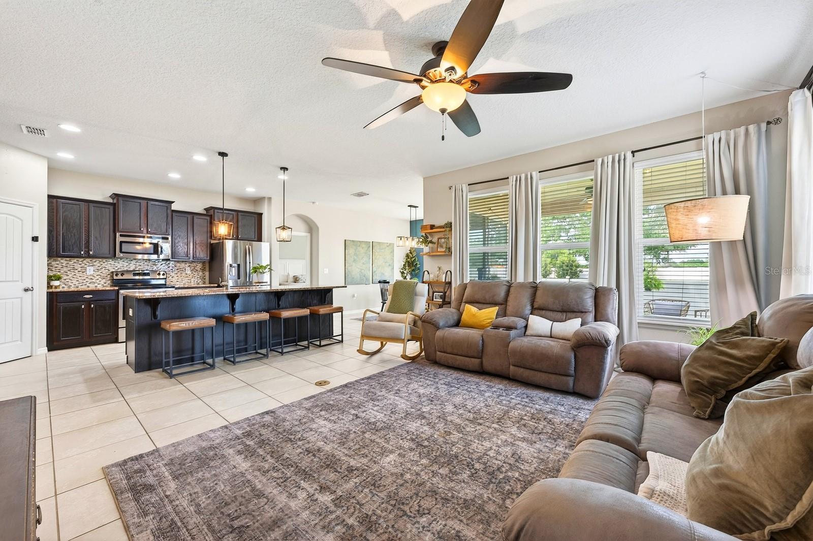 4062 Brookshire Cir Property Photo 9
