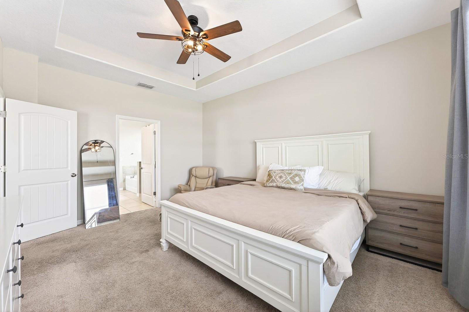 4062 Brookshire Cir Property Photo 13