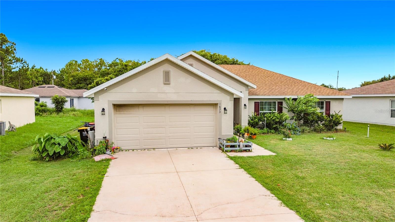 1633 Sail Dr Property Photo 2