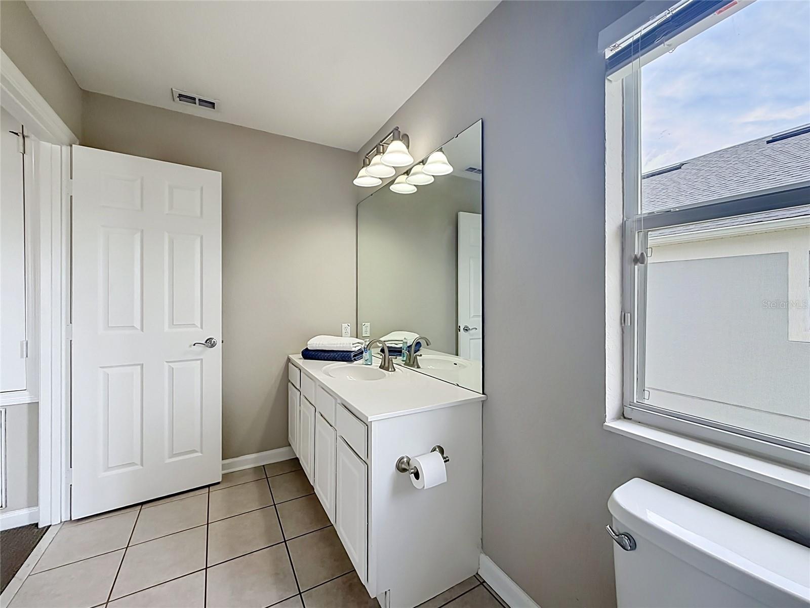 1060 Rock Harbor Ave Property Photo 51