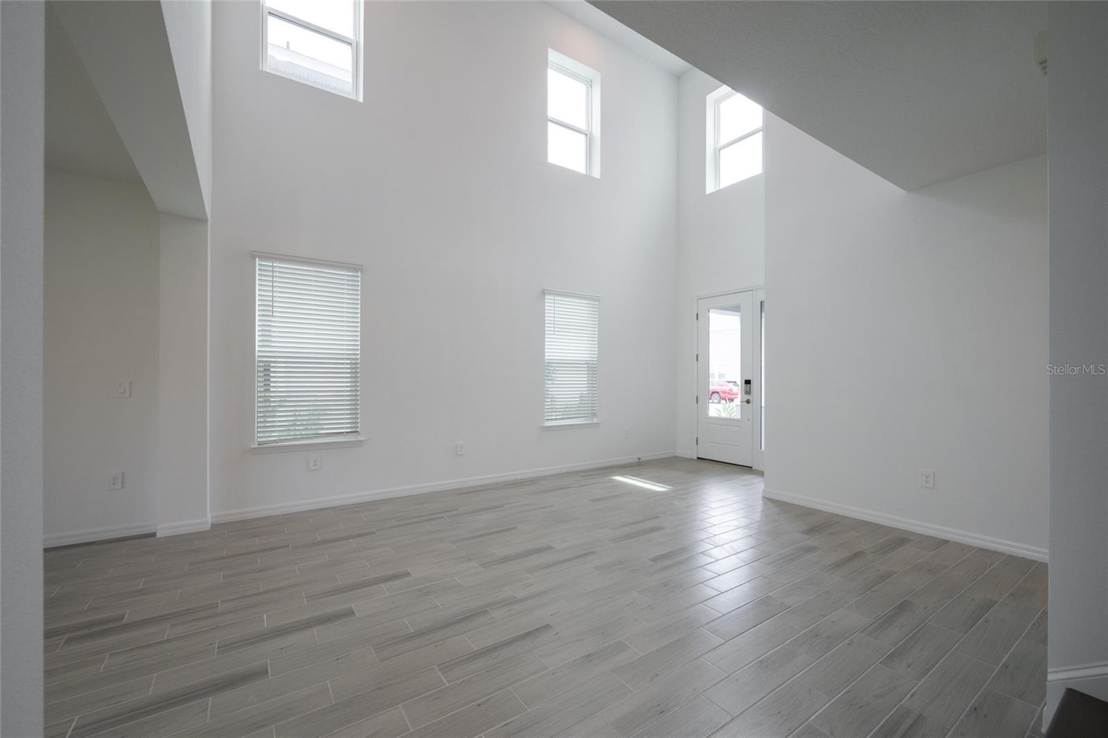 1029 Ladyfish Trl Property Photo 5