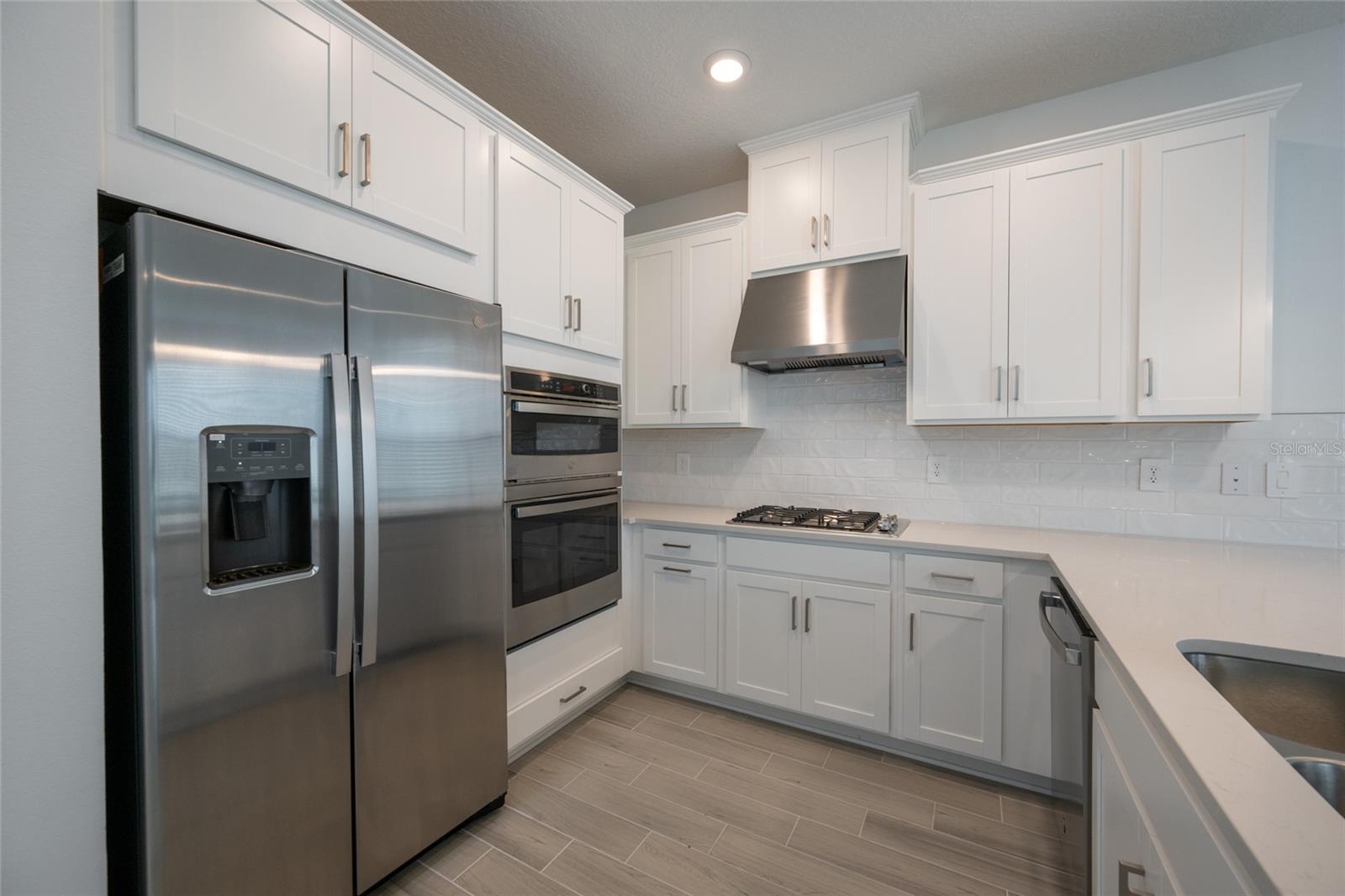 1029 Ladyfish Trl Property Photo 8