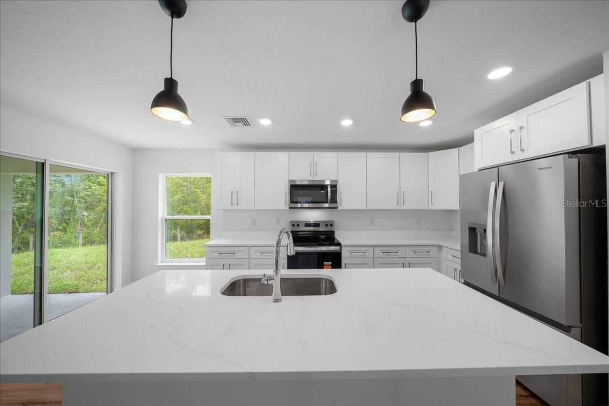 11041 Spoonbill Rd Property Photo 6