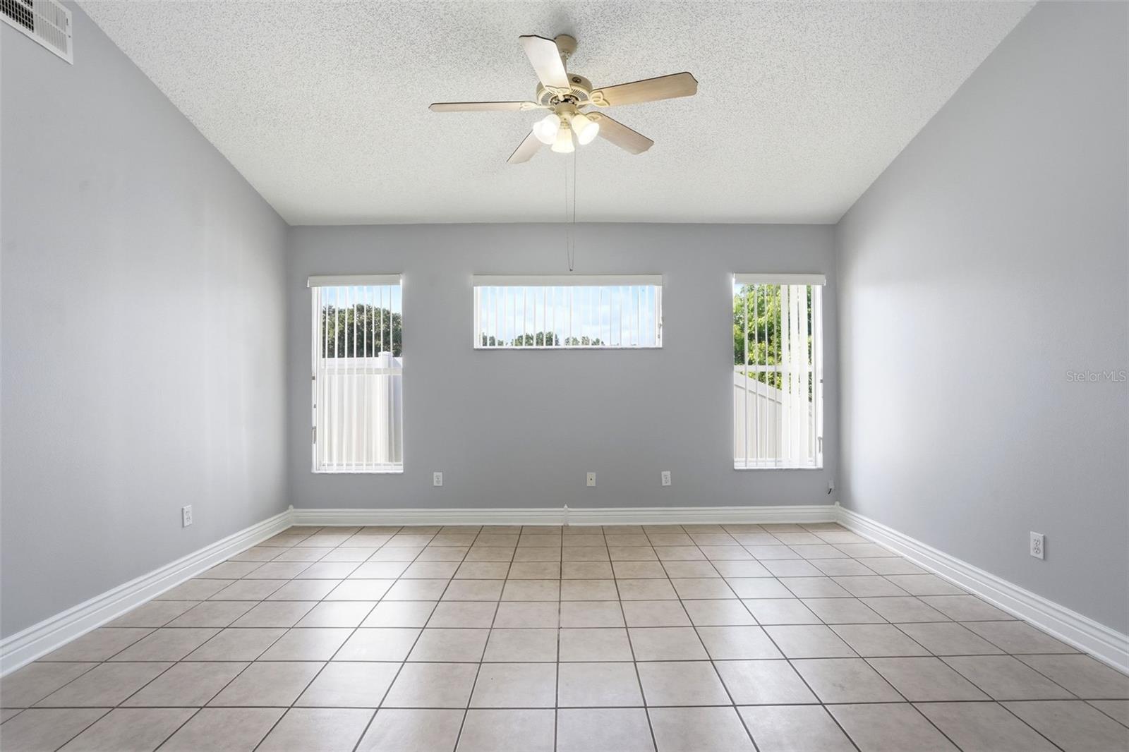 632 Cypress Tree Ct Property Photo 14