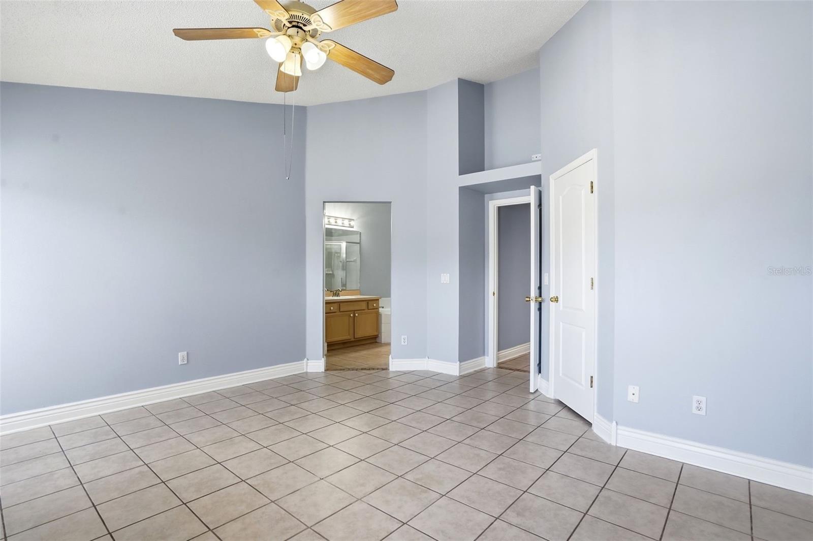 632 Cypress Tree Ct Property Photo 15