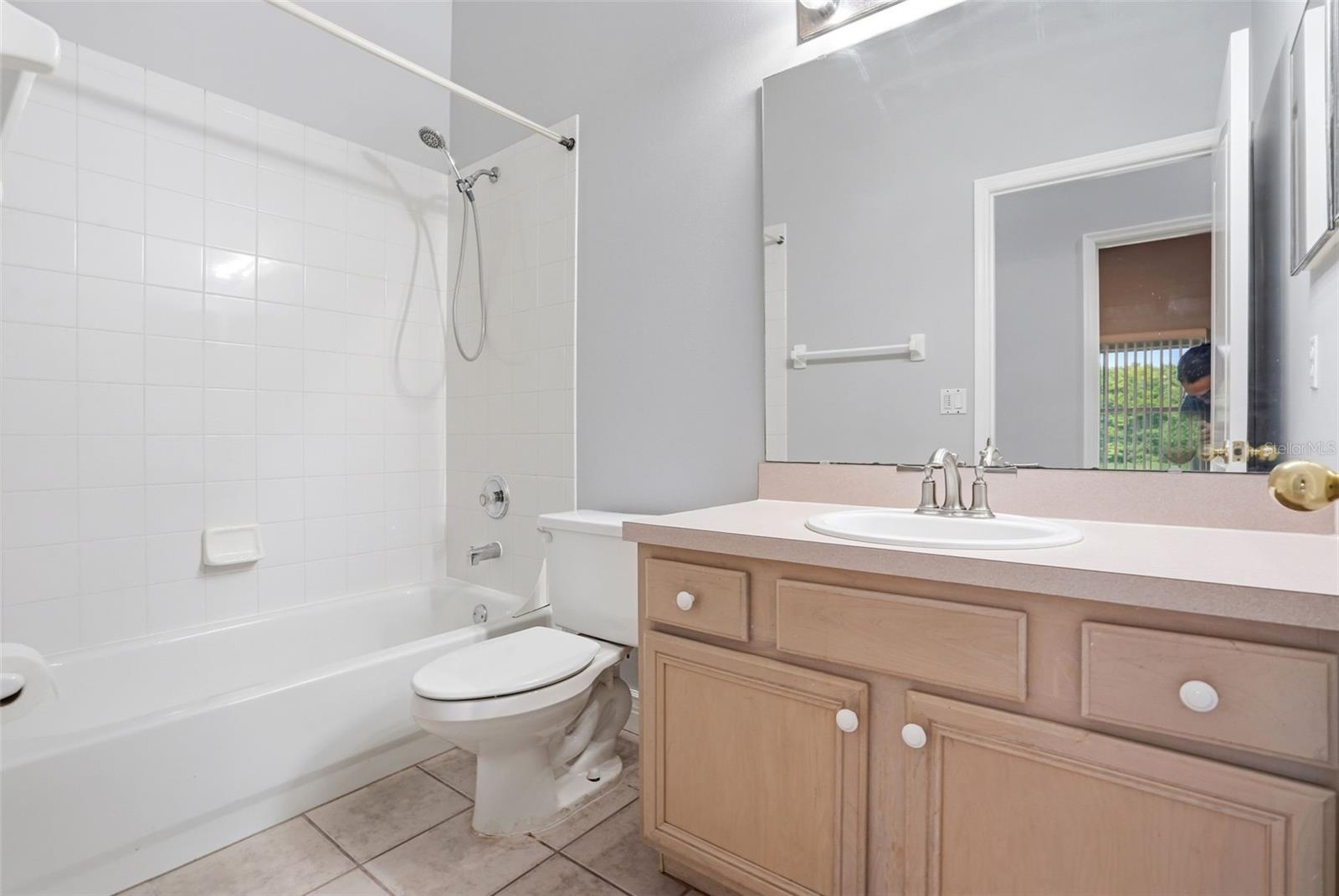 632 Cypress Tree Ct Property Photo 18