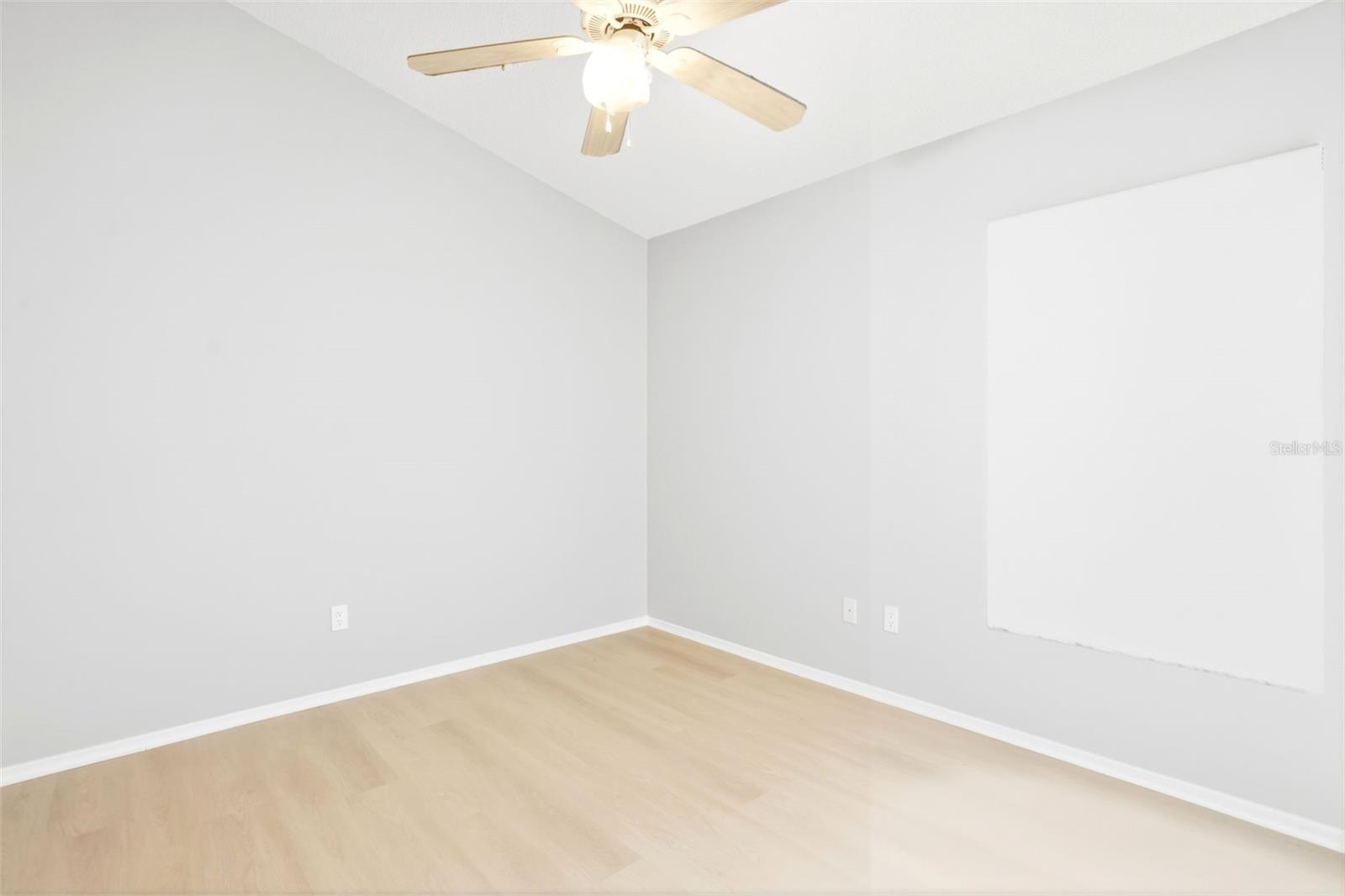 632 Cypress Tree Ct Property Photo 22