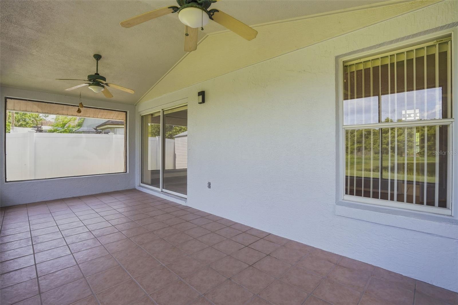 632 Cypress Tree Ct Property Photo 28