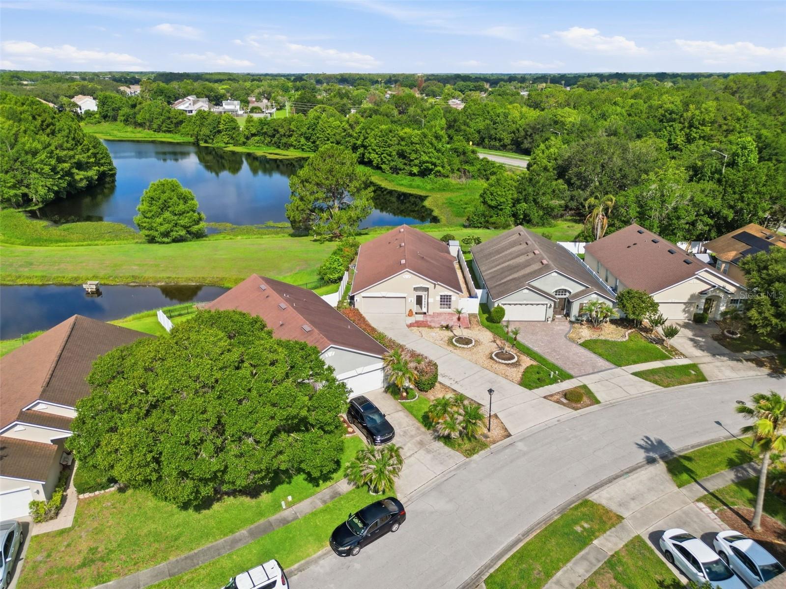 632 Cypress Tree Ct Property Photo 31