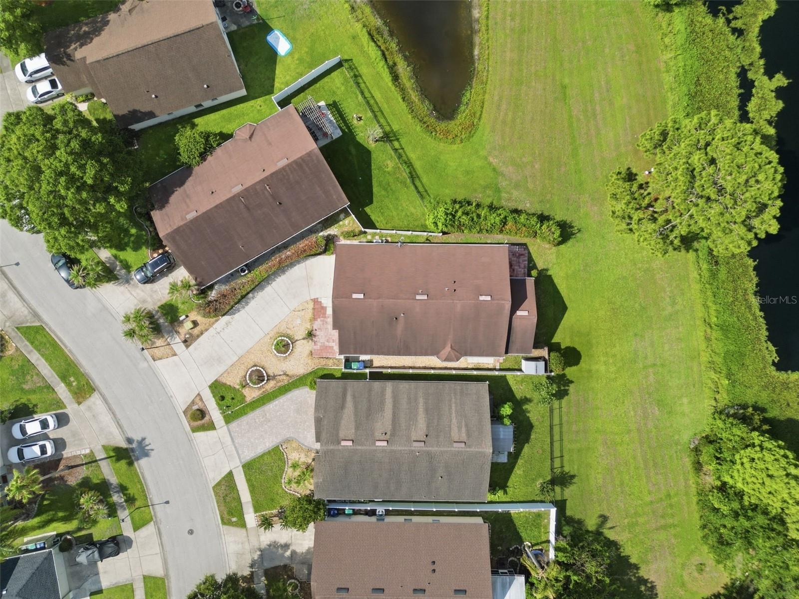 632 Cypress Tree Ct Property Photo 33